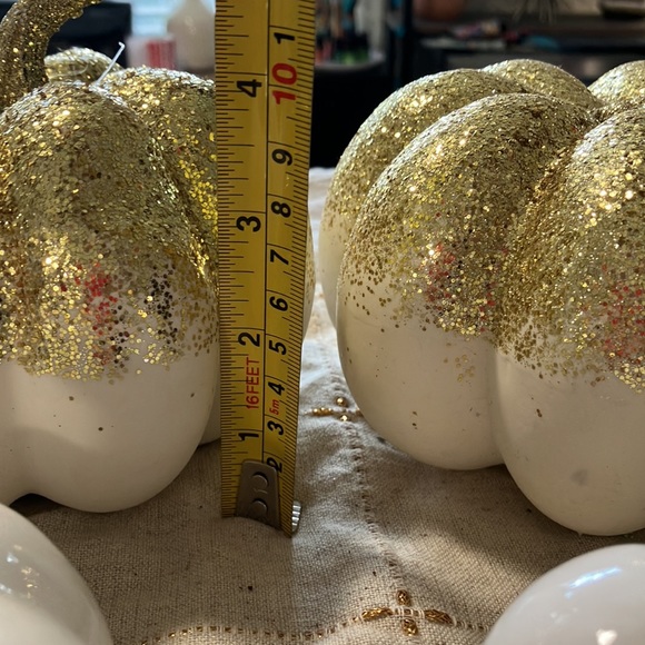Set of four called and white, pumpkin decor - Picture 5 of 8